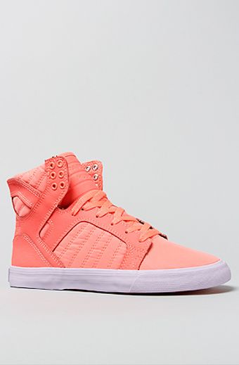 Supra The Skytop Sneaker in Neon Coral - Lyst