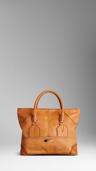 Burberry Medium Lizard Leather Tote Bag in Brown (pollen) - Lyst