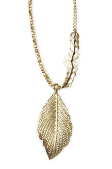 Mango Touch Leaf Pendant Necklace - Lyst