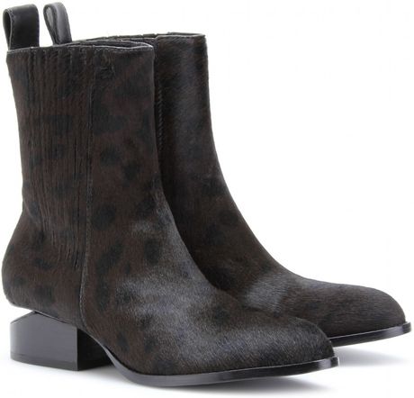 Alexander Wang Anouck Chelsea Boots with Cutout Heel in Brown (chocolate) - Lyst