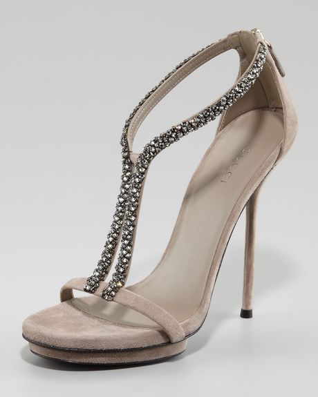 Gucci Naomi Crystal Sandal in Beige (grey black) - Lyst