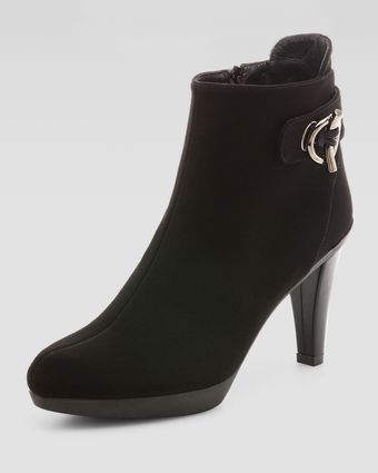 Stuart Weitzman Ringgore Toggledetailed Ankle Boot - Lyst