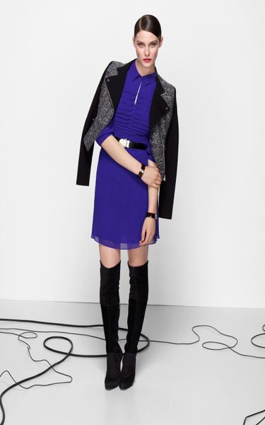 Karen Millen Graphic Pleats Dress in Blue - Lyst