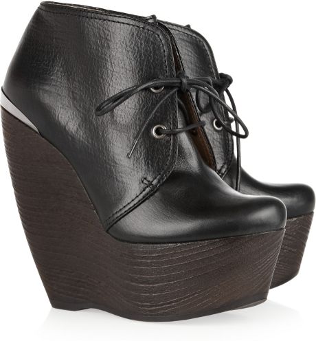 Lanvin Leather Ankle Boots in Black - Lyst