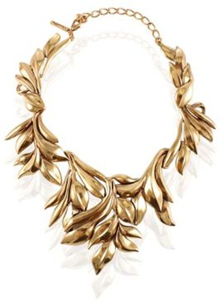 Oscar De La Renta Leaf Motif Collar Necklace in Gold - Lyst