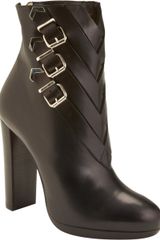 Christian Louboutin Troop
