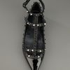 Valentino Stud Detailed Pointed Pump in Black - Lyst