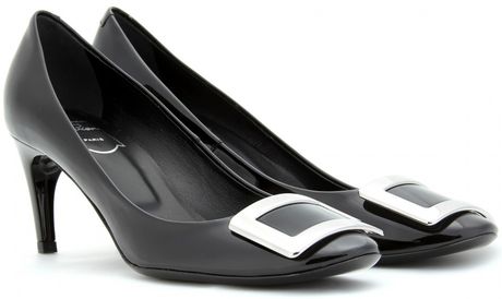 roger vivier belle de nuit patent leather pumps