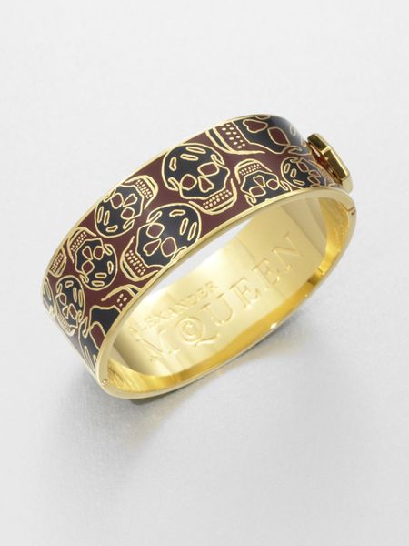 Alexander Mcqueen Enamel Skull Cuff Bracelet in Red (oxblood) - Lyst