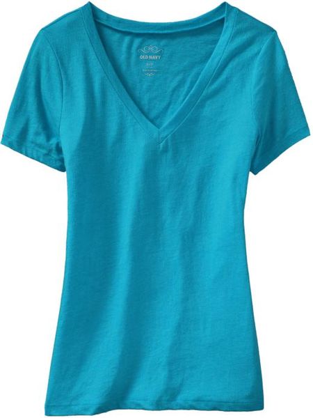 Old Navy Vintage Style V-Neck Tee in Blue (tahiti lagoon) Old Navy Vintage Style V-Neck Tee in Blue (tahiti lagoon)