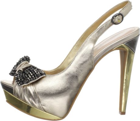 jessica simpson metallic pumps