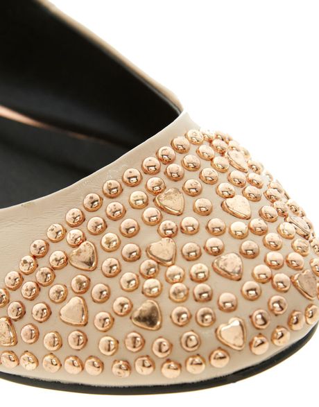 nude cap toe flats