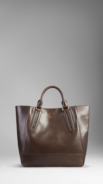 Burberry Large Patent London Leather Portrait Tote Bag in Gold (mole ...