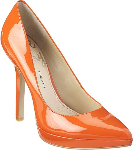 nine west orange shoes