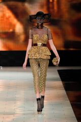 Alexander McQueen Spring 2013 Runway Look 19