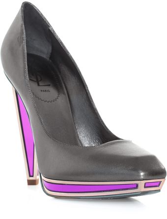 Yves Saint Laurent Vanda Pumps - Lyst