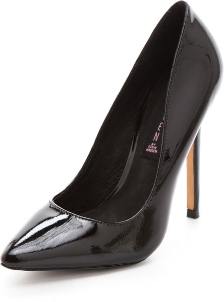 Steven By Steve Madden Loulu Point Toe Pumps in Black | Lyst