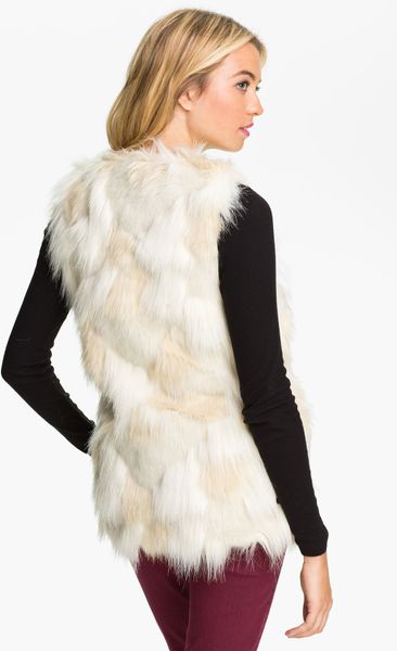 Steve Madden Faux Fur Patch Vest in Beige (cream) | Lyst