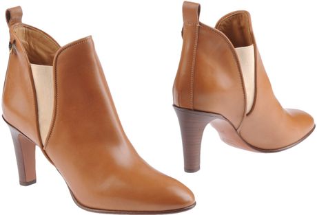 Chloé Shoe Boots in Brown - Lyst