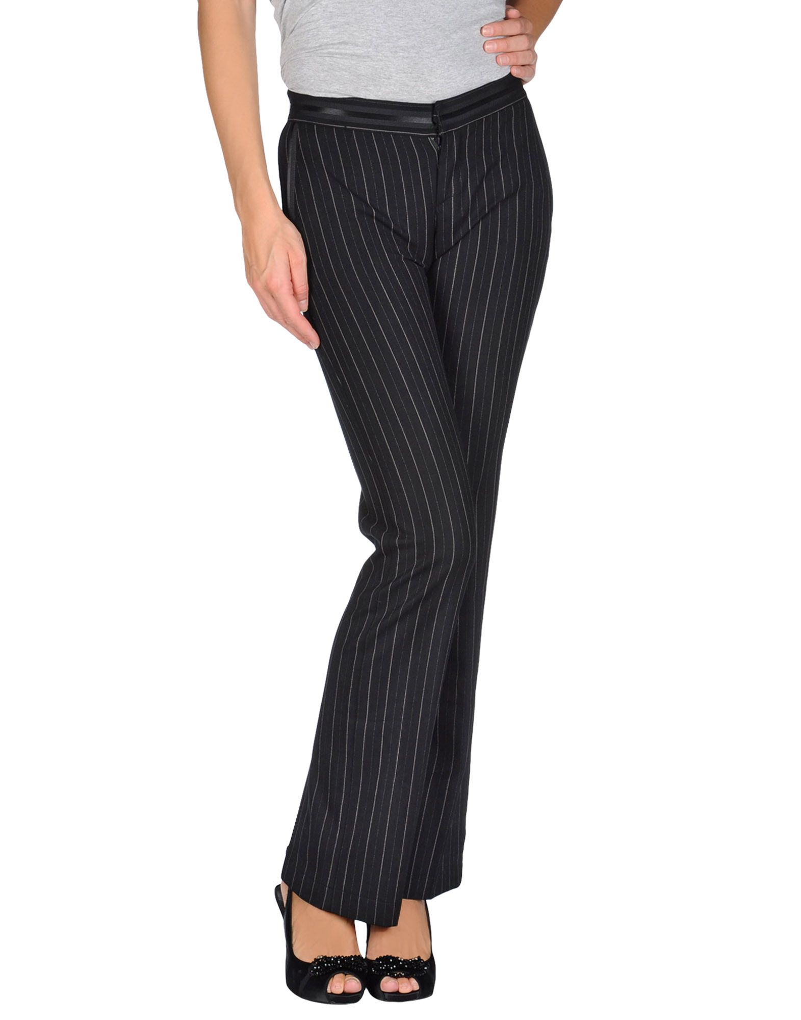 Clothes stores Casual clothing stores