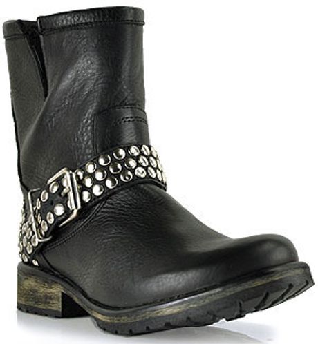 Steve Madden Frankiee Black Leather Studded Motorcycle Boot in Black ...