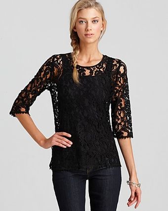Karen Kane Keyhole Back Lace Top - Lyst