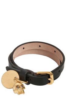 Alexander McQueen Skull Charm Leather Bracelet - Lyst