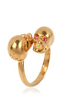 Alexander McQueen Twin Skull Brass Ring - Lyst