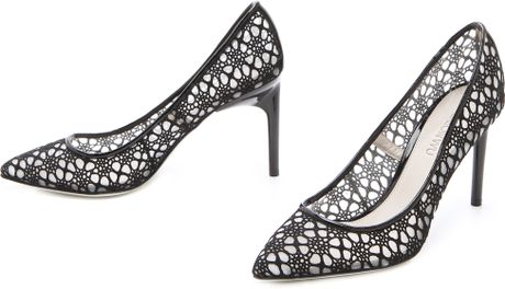 lace mesh pumps