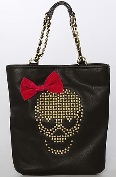 betsey skull purse