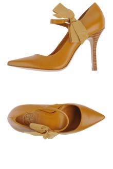 Tory Burch Closedtoe Slipons - Lyst