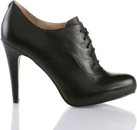 black guess high heels