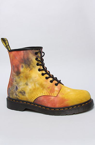 how to tie dr martens boots