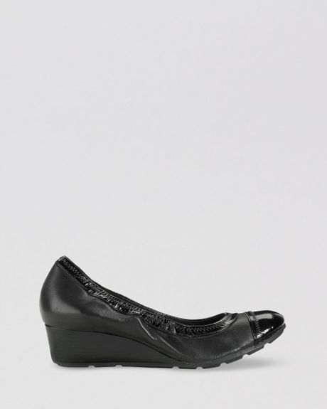 cole haan closed toe wedge