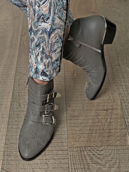 sneakers with brown sole