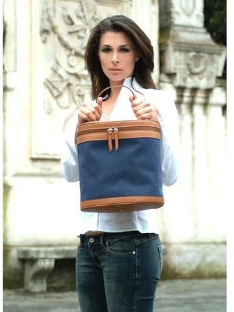 Alexandra De Curtis Virginia Flower Travel Bag - Lyst