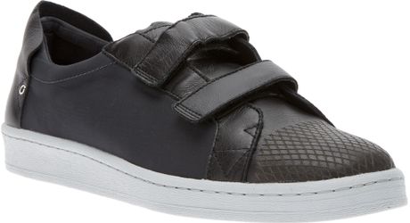 men's trainers with velcro fastening