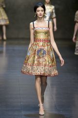 Dolce & Gabbana Fall 2013 Runway Look 72