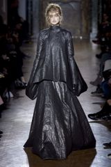 Gareth Pugh Fall 2013 Runway Look 41