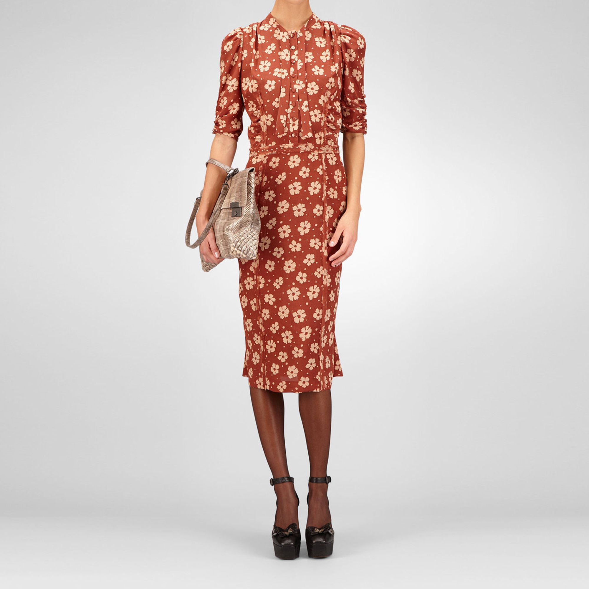 Bottega Appia Poussin Silk Embroidered Studded Marguerite Print