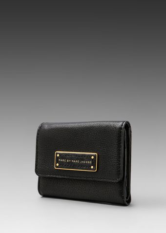 Marc By Marc Jacobs Too Hot To Handle New Billfold - Lyst
