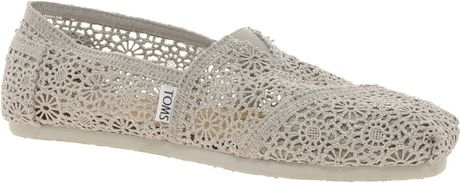 toms silver shoes