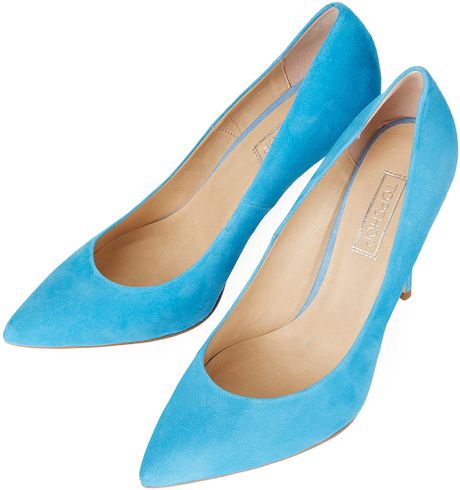 blue pointed court shoes