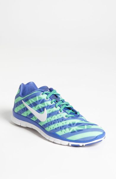 Nike Free Tr Fit 3 Print Training Shoe Women in Blue (start of color