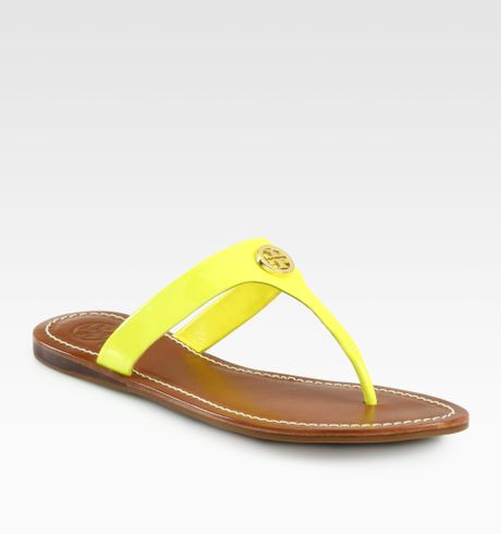 Tory Burch Cameron Patent Leather Thong Sandals in Yellow | Lyst
