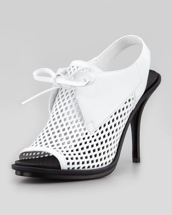 Balenciaga Leather Mesh Glove Slingback Sandal - Lyst