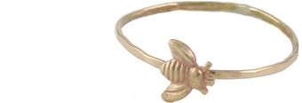 Peggy Li Tiny Bee Ring Gf - Lyst