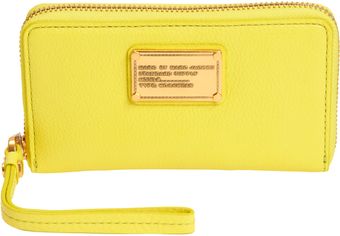 Marc By Marc Jacobs Classic Q Wingman Wristlet - Lyst