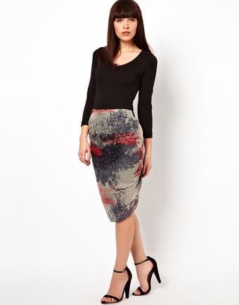 Improvd Sona Bodycon Skirt in Red Fire Print - Lyst