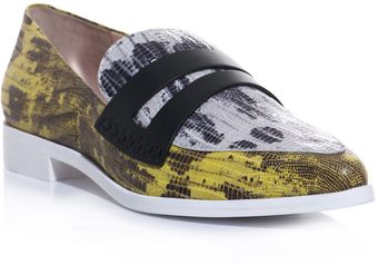 Kenzo Textured Point Toe Loafers - Lyst
